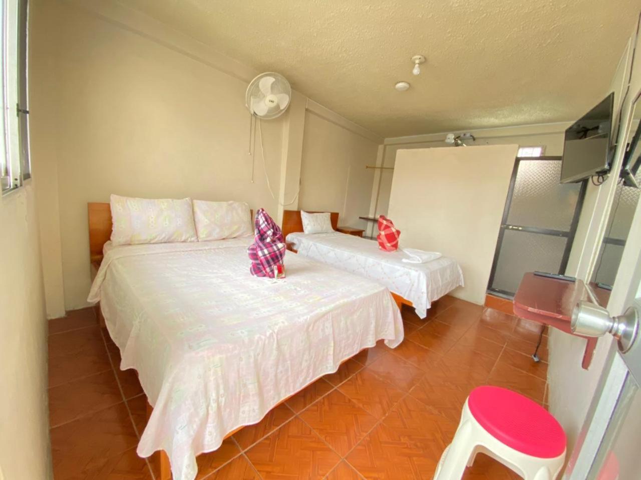 Historico Hostal Elizabeth Puerto Ayora  Exterior foto